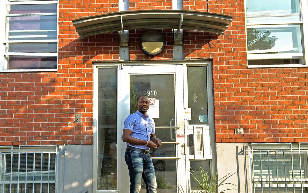 Oumar Gueye, directeur d’Heberjeune Parc Extension